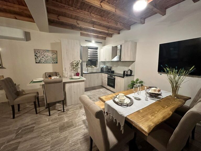 koyzina trapezaria 1