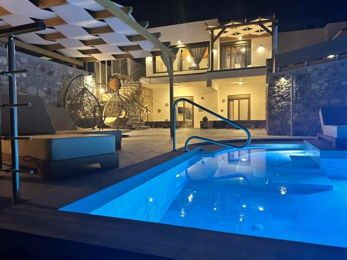 mediterraneanview apts night view pool